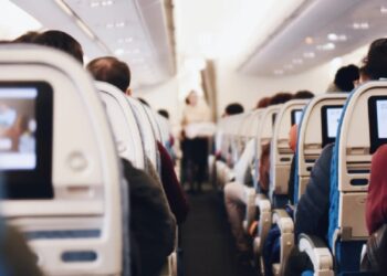 أداة جديدة للعثور على أفضل الصفقات والوقت المثالي للطيران في كندا