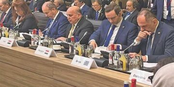 العراق يطالب بإنهاء الحرب في فلسطين ولبنان