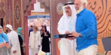 النجم السوري “أيمن زيدان” يُوقّع كتابه “حواجز عابرة” في معرض أبو ظبي الدولي للكتاب